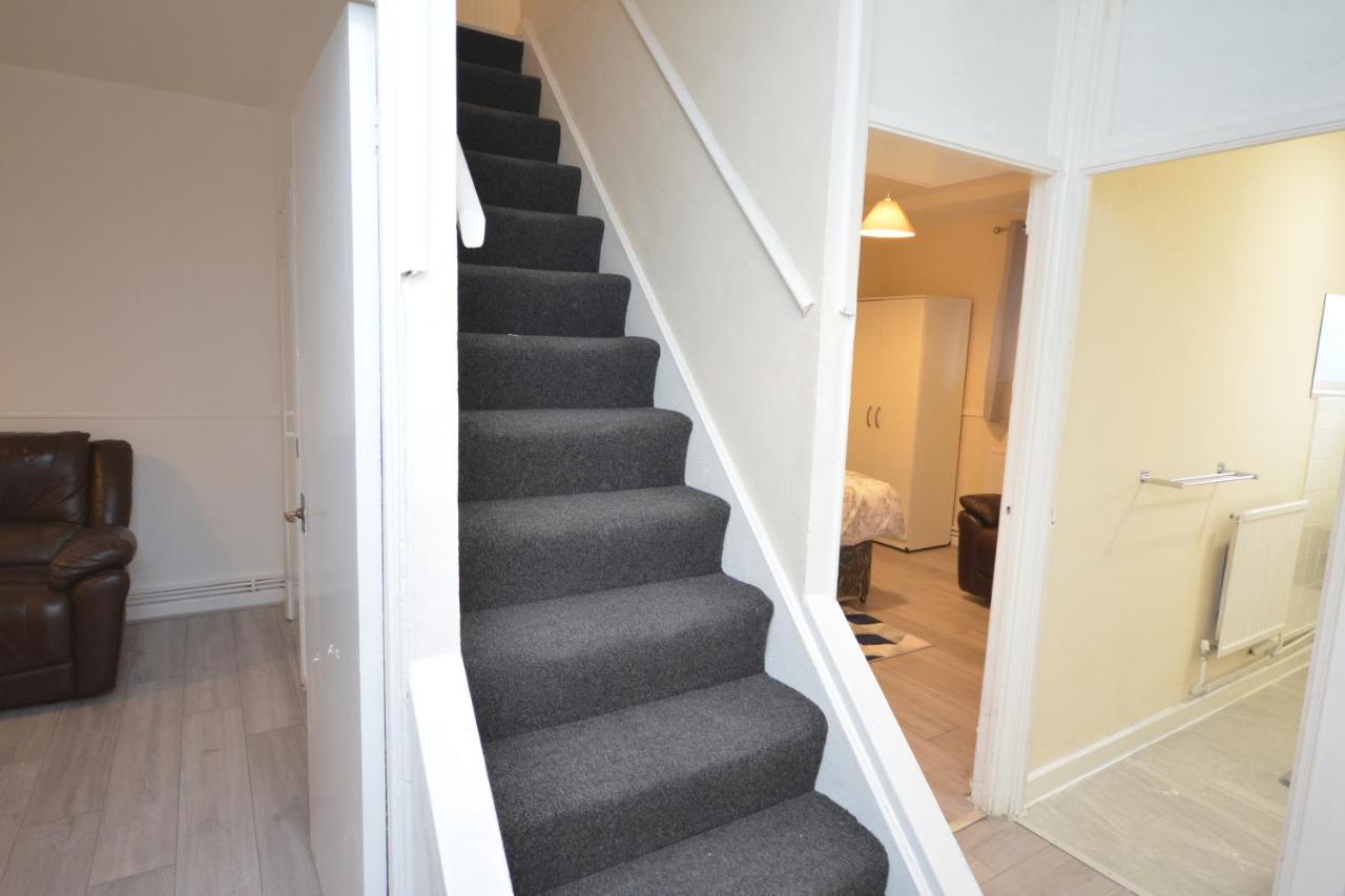 London Zone 1, 3Bedroom Maisonette With A View Экстерьер фото